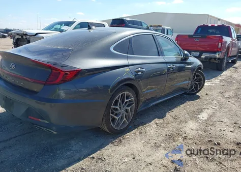 2022 Hyundai Sonata N Line z USA, uszkodzony, nr VIN 5NPEK4JC2NH148161